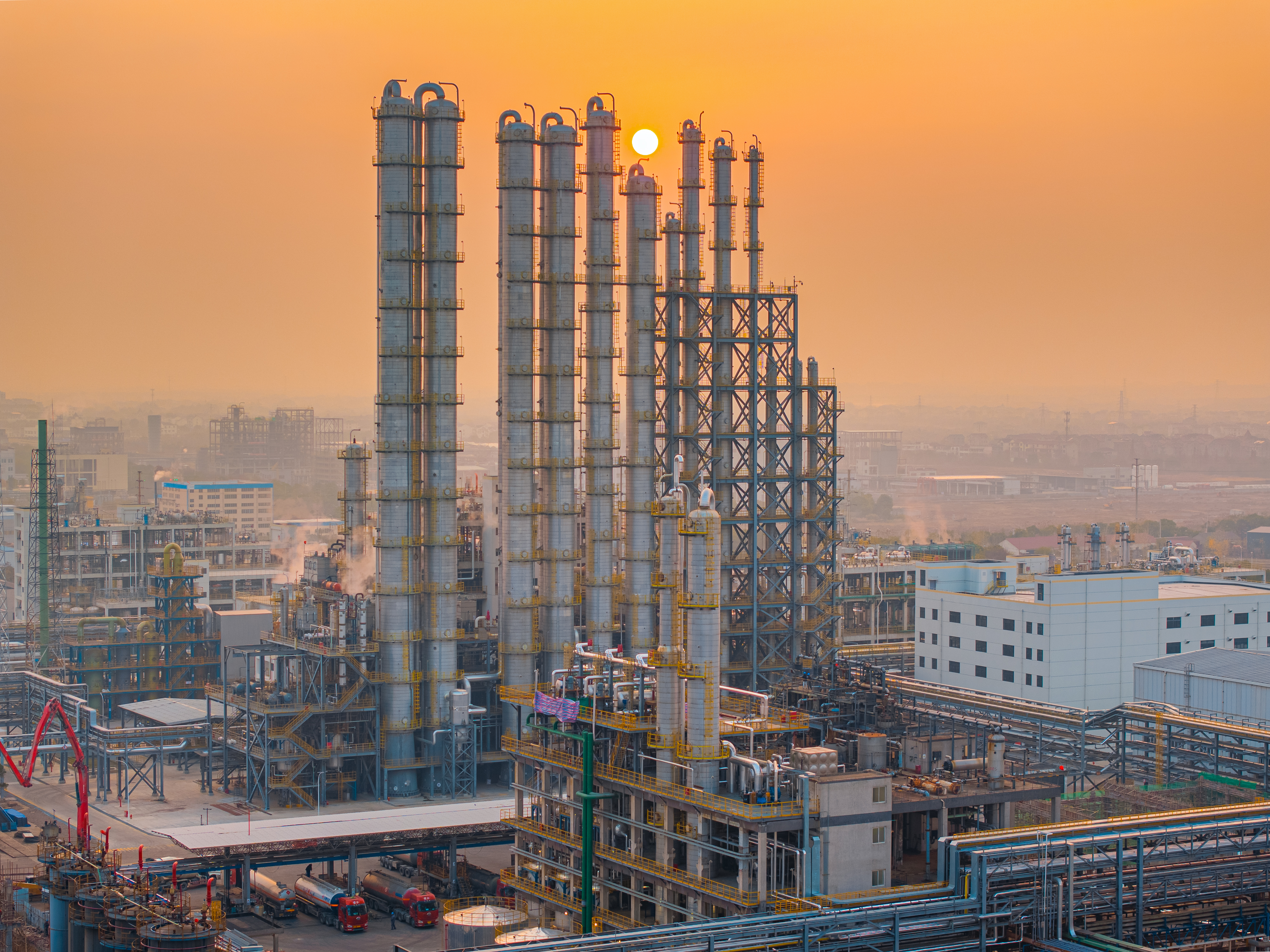 30萬噸有機(jī)硅單體精餾裝置